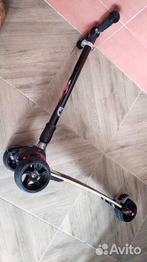 Самокат Micro Kickboard Monster