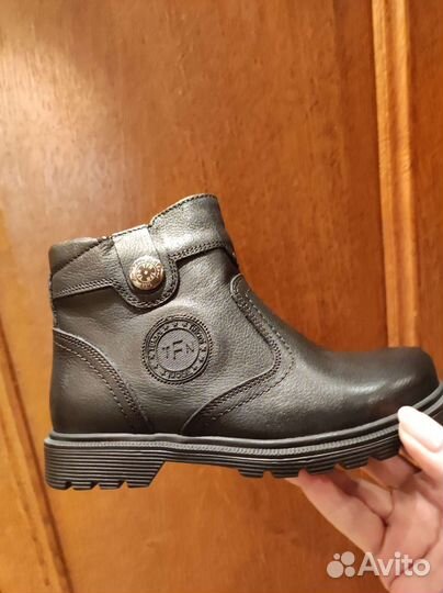 Ботинки новые кожа Турция 26-29