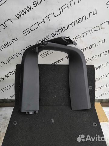 Обшивка багажной двери Mercedes GLE A1667403400