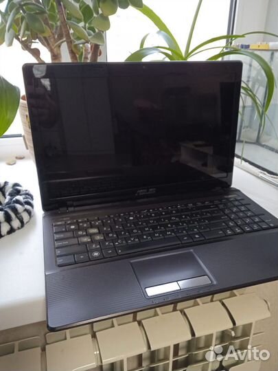 Ноутбук asus X53U