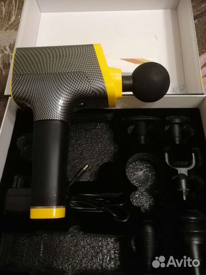 Вибромассажер с насадками