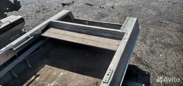 Лодка Крым М