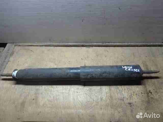 Амортизатор передний L Toyota Land Cruiser 5 J80