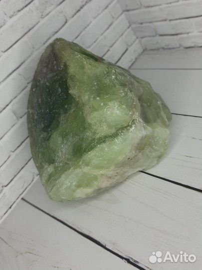 Камень флюорит