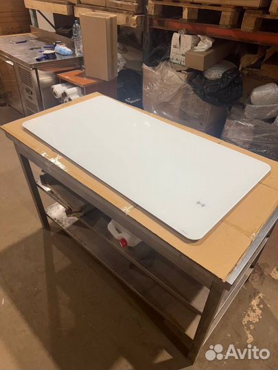 Стеклянная столешница