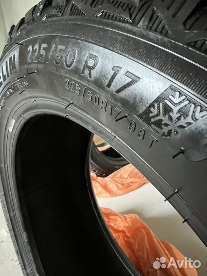 Michelin X-Ice North 4 225/50 R17 98T