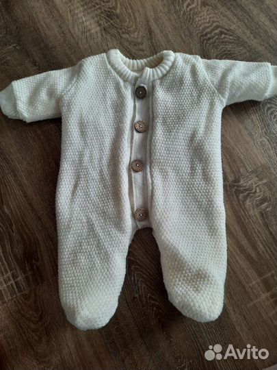 Утепленный комбинезон на выписку