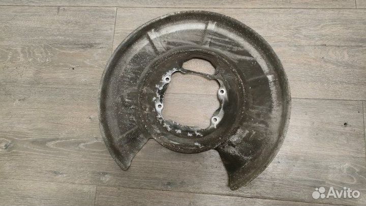 Пыльник тормозного диска задний правый Bmw 530 D