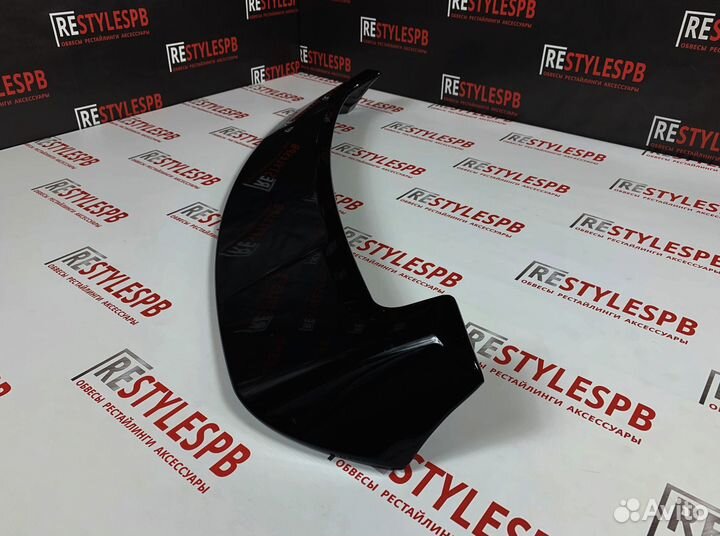 Спойлер на крышу Mitsubishi Outlander Черный