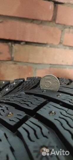 Michelin X-Ice North 4 205/50 R17