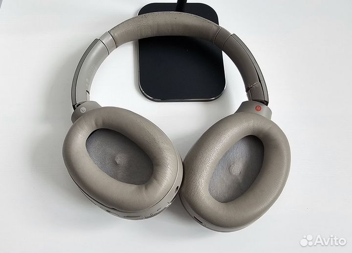 Наушники Sony mdr 1000x потертости и трещины