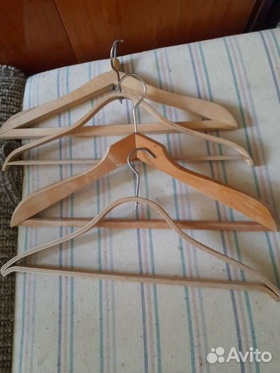 Вешалки плечики