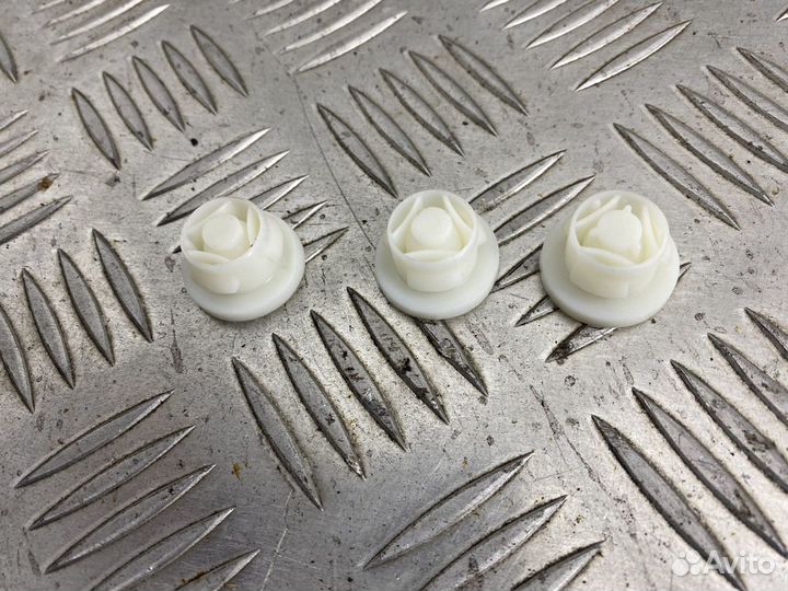 Клипсы в клапанную крышку Fiat Ducato 244