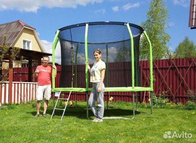 Батут для дачи с защитной сеткой купить в Москве | Хобби и отдых | Авито