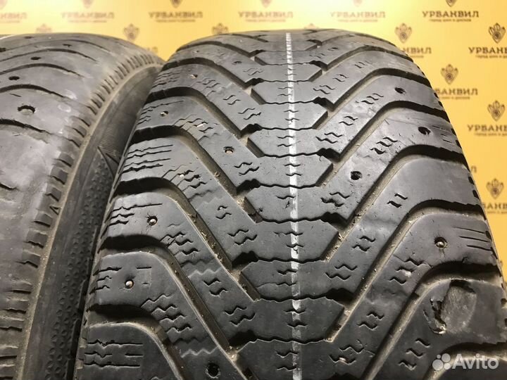Goodyear UltraGrip 500 215/70 R16 100T
