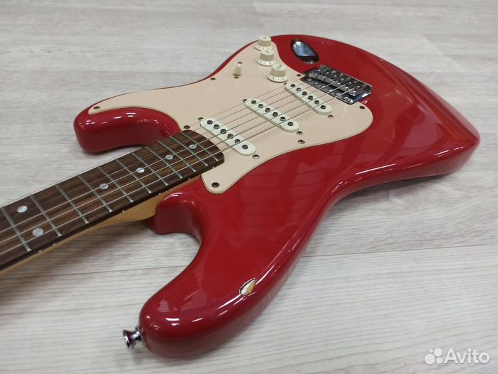 Электрогитара Fender Squier