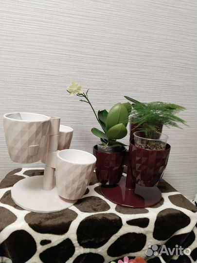 Трехярусные кашпо