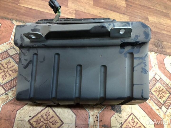 Сабвуфер land Rover Range Rover 2004