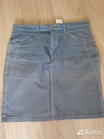 Женская одежда и обувь