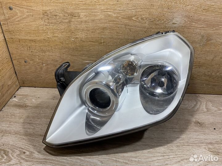 Фара передняя левая Opel Tigra B 142489