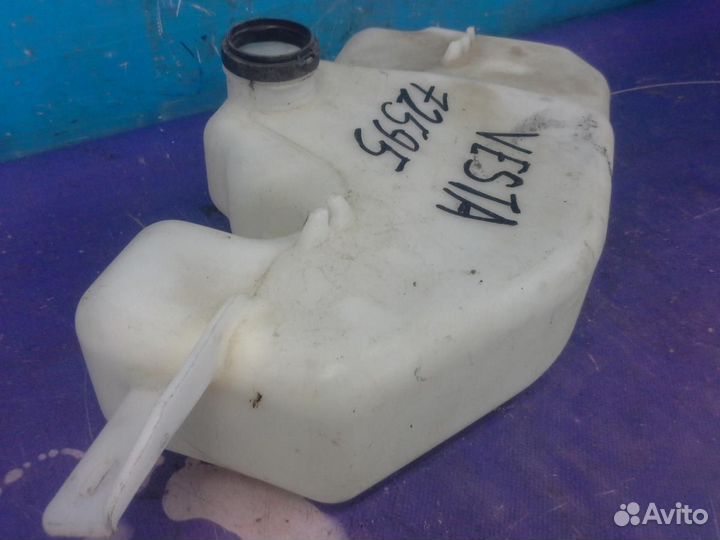 Бачок омывателя лобового стекла VAZ LADA Vesta 201
