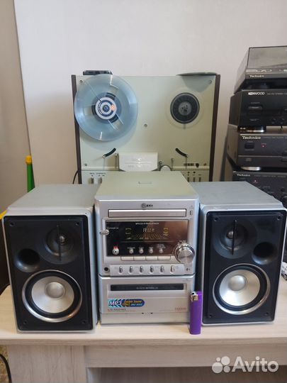 Музыкальный центр LG LX -M240