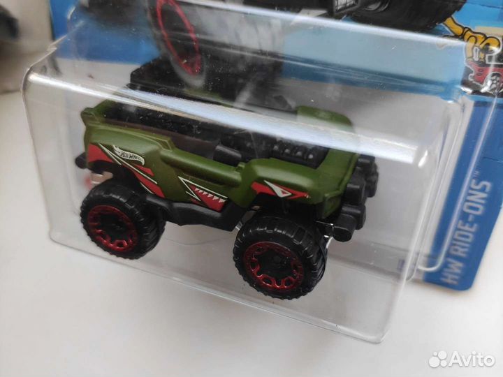 Hot wheels машинки коллекционные