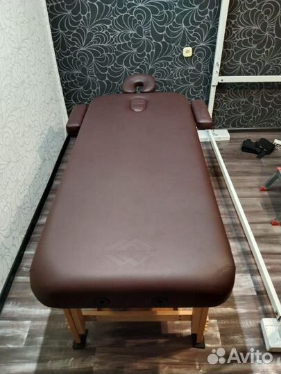 Массажный стол