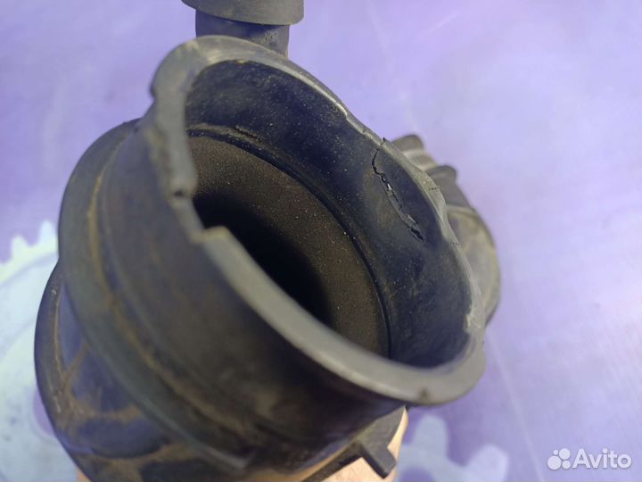 Патрубок воздушного фильтра Great Wall Hover M2