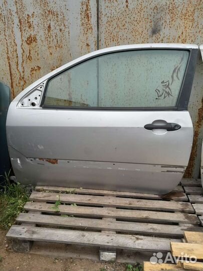 Двере Форд Фокус 1 купе хетчбек