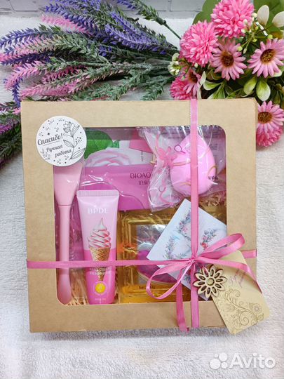 Подарочные боксы с косметикой на любой праздник