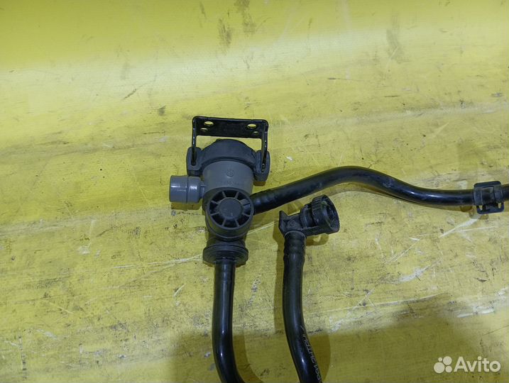 Клапан вентиляции топливного бака BMW 5-serie F10