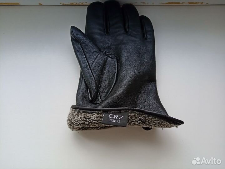 Перчатки кожаные мужские. Новые