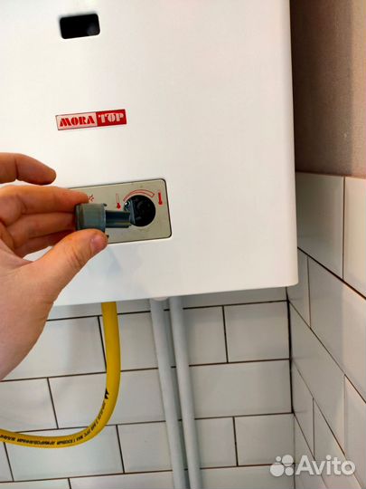 Газовая колонка Mora на запчасти