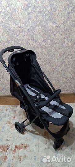 Детская прогулочная коляска