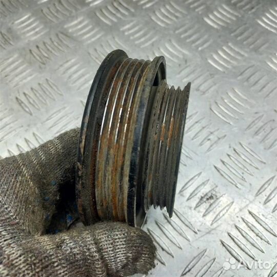 Шкив водяного насоса (помпы) Geely Mk 1.5 MR479QA