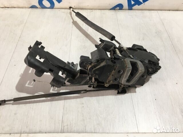 Замок двери перед лев jaguar XF 3.0 ат aj30