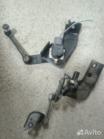 Датчик положения кузова Хонда црв 4