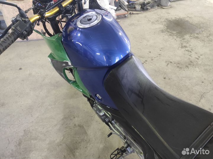 Kawasaki KLE 400