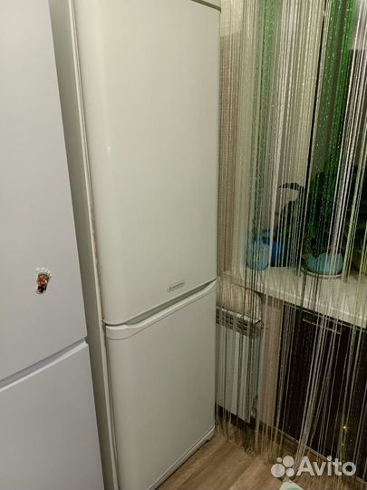 Холодильник Ariston 2х компрессорный