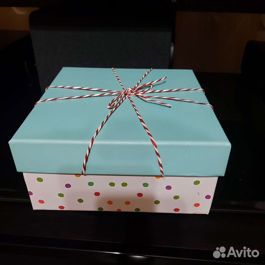 Коробка подарочная