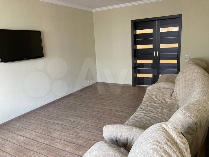 2-к. квартира, 77 м², 7/9 эт.