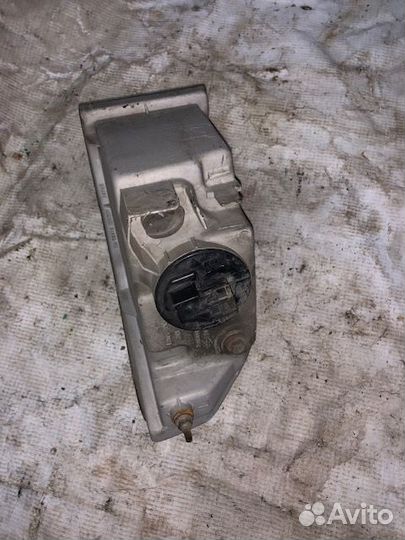 Фара противотуманная Toyota Windom (V20) II (1996