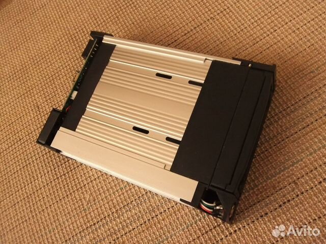 Корпус для жестких дисков