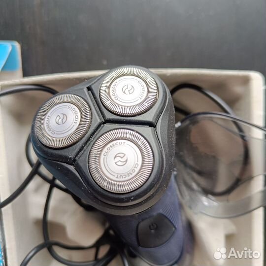 Бритва электрическая Philips Series 1000