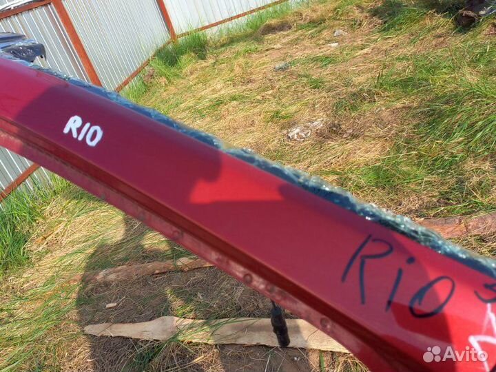 Стойка крыши правая Kia Rio седан 2014