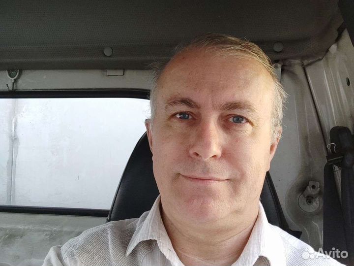 Водитель автомобиля, погрузчика