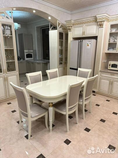 Кухонный стол. Доставка по всей России