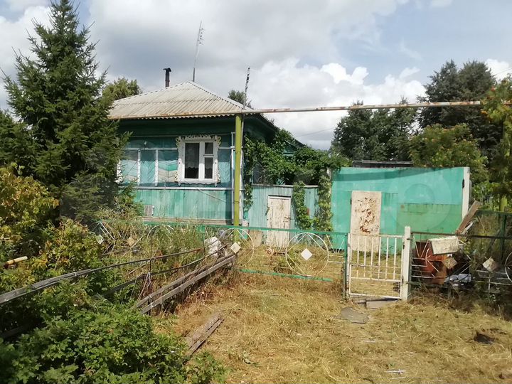 Дом 28,2 м² на участке 12 сот.