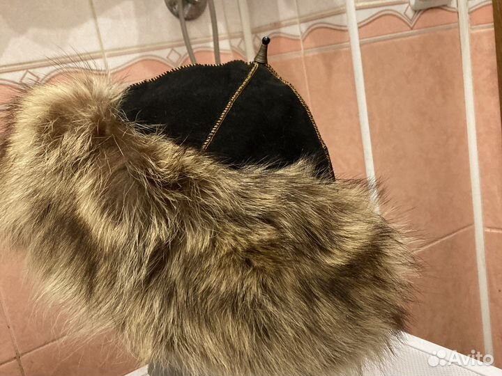 Шапка меховая енот